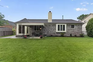 34555 Dover Ave, Livonia, MI 48150 - Photo 41