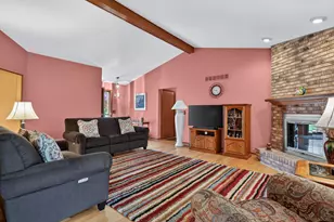 34555 Dover Ave, Livonia, MI 48150 - Photo 7