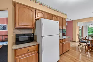 34555 Dover Ave, Livonia, MI 48150 - Photo 13