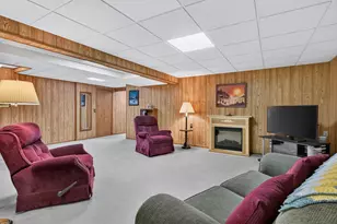 34555 Dover Ave, Livonia, MI 48150 - Photo 33