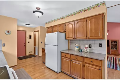 34555 Dover Avenue, Livonia, MI 48150 - Photo 11