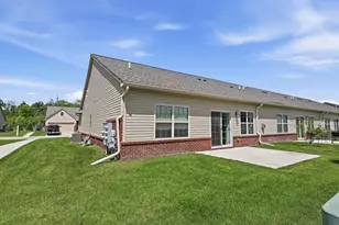 24091 Hemlock Dr, Flat Rock, MI 48134 - Photo 21