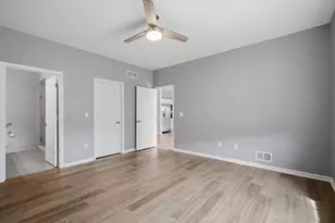 24091 Hemlock Dr, Flat Rock, MI 48134 - Photo 13