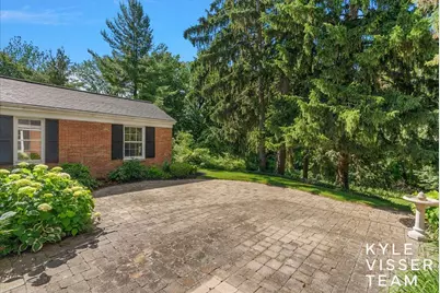 2089 Robinson Road SE, Grand Rapids, MI 49506 - Photo 59