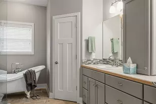 349 Parkside Ln, Douglas, MI 49406 - Photo 21