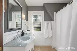 910 Benjamin Ave SE, Grand Rapids, MI 49506 - Photo 23