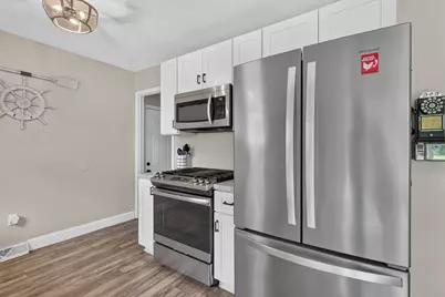 1371 Beckwith Avenue NE, Grand Rapids, MI 49505 - Photo 3