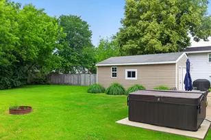 1371 Beckwith Ave NE, Grand Rapids, MI 49505 - Photo 35
