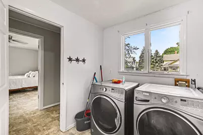 412 Merritt Street, Charlotte, MI 48813 - Photo 17