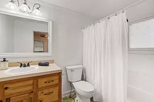 412 Merritt St, Charlotte, MI 48813 - Photo 11
