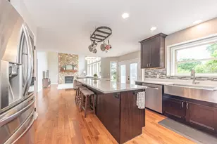 5542 Deer Run Ln, Dexter, MI 48130 - Photo 17