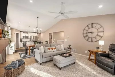 194 Hickory Valley Drive, Kalamazoo, MI 49009 - Photo 5