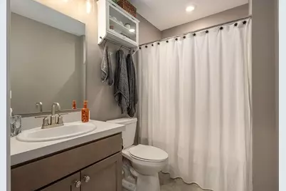 194 Hickory Valley Drive, Kalamazoo, MI 49009 - Photo 11