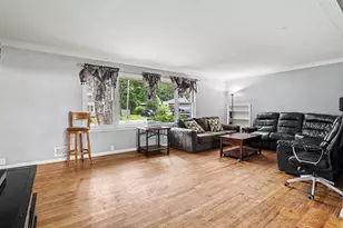 1021 Farrell Ave, Kalamazoo, MI 49006 - Photo 7