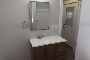 21 Gold Ave NW, Grand Rapids, MI 49504 - Photo 9