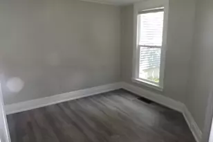 21 Gold Ave NW, Grand Rapids, MI 49504 - Photo 7