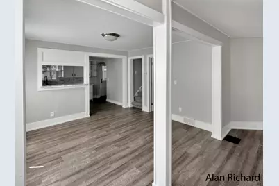 21 Gold Avenue NW, Grand Rapids, MI 49504 - Photo 7