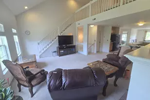 1141 Freesia Ct, Ann Arbor, MI 48105 - Photo 5