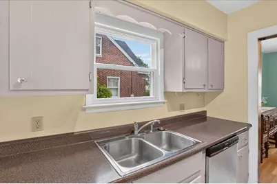 814 N Fairview Avenue, Lansing, MI 48912 - Photo 19