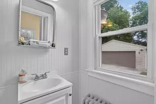 814 N Fairview Ave, Lansing, MI 48912 - Photo 29