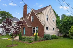 814 N Fairview Ave, Lansing, MI 48912 - Photo 5