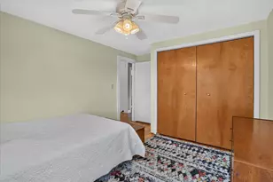 814 N Fairview Ave, Lansing, MI 48912 - Photo 23