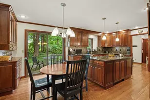 2616 Oakbrook Dr, Saint Joseph, MI 49085 - Photo 9