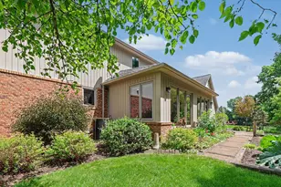 11202 Clovis Pointe Dr, South Lyon, MI 48178 - Photo 35