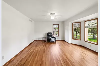 11202 Clovis Pointe Drive, South Lyon, MI 48178 - Photo 17