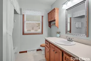 2945 Rolling Hills Ct, Hudsonville, MI 49426 - Photo 23