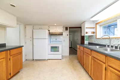 10334 Woodlawn Drive, Portage, MI 49002 - Photo 17