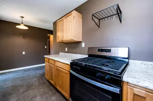 1111 Wedgewood Rd, Saint Joseph, MI 49085 - Photo 9