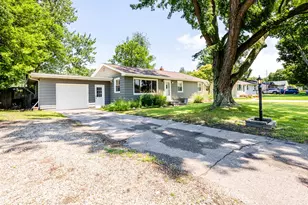 1111 Wedgewood Rd, Saint Joseph, MI 49085 - Photo 33