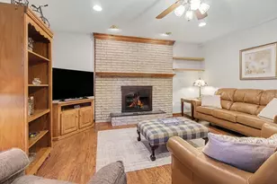 544 North Dr, Wyandotte, MI 48192 - Photo 3