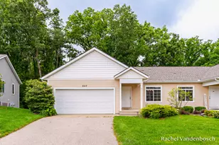 657 Wren Ct, Middleville, MI 49333 - Photo 1