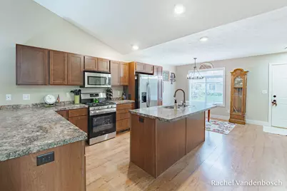 657 Wren Court #5, Middleville, MI 49333 - Photo 9