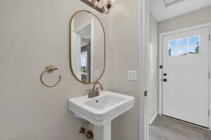 3371 Van Vleet Rd, Swartz Creek, MI 48473 - Photo 9