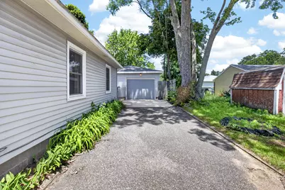 1049 Bloomfield Avenue, Plainwell, MI 49080 - Photo 19