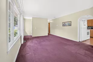 1049 Bloomfield Ave, Plainwell, MI 49080 - Photo 5