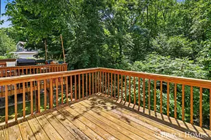 1776 Grand Ct NE, Grand Rapids, MI 49525 - Photo 23