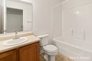 1776 Grand Ct NE, Grand Rapids, MI 49525 - Photo 21