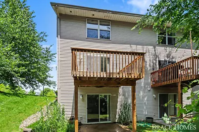 1776 Grand Court NE, Grand Rapids, MI 49525 - Photo 25