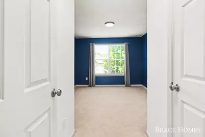 1776 Grand Court NE, Grand Rapids, MI 49525 - Photo 9