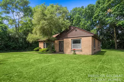 1621 Preston Avenue NW, Grand Rapids, MI 49504 - Photo 3