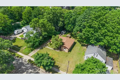 1621 Preston Avenue NW, Grand Rapids, MI 49504 - Photo 37