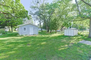 104 Clyborn St, Dowagiac, MI 49047 - Photo 47