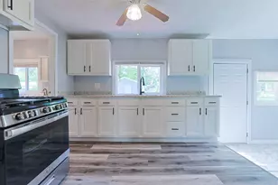 104 Clyborn St, Dowagiac, MI 49047 - Photo 5