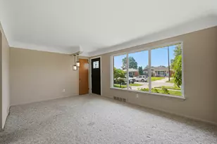 33030 Barton St, Garden City, MI 48135 - Photo 5