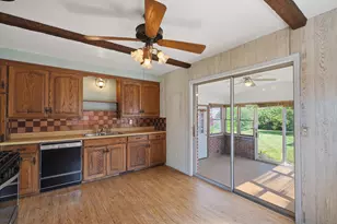 33030 Barton St, Garden City, MI 48135 - Photo 11