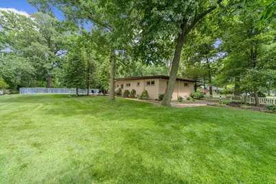8936 Birchwood Court, Newport, MI 48166 - Photo 5